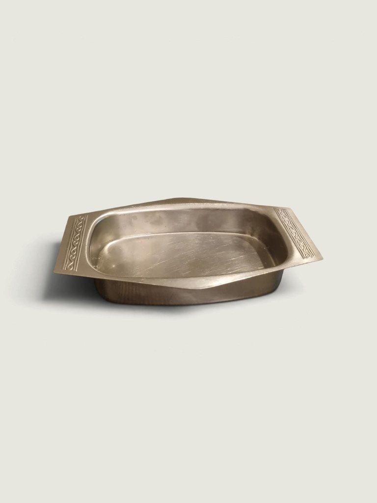 [20KI29] Vintage Metal Serving Dish